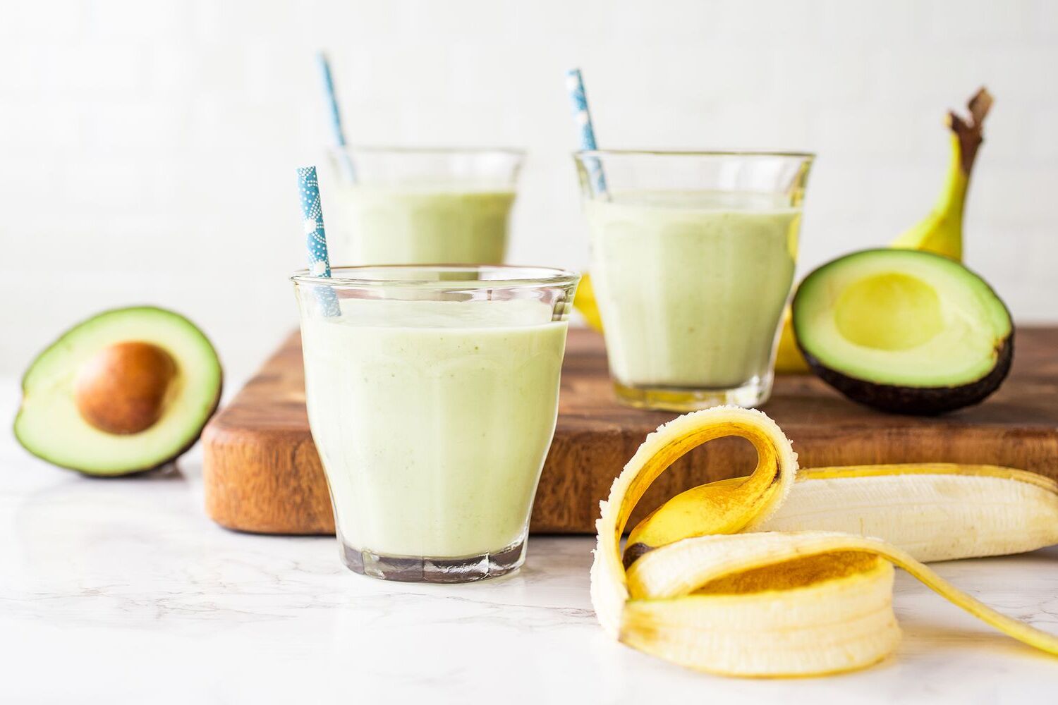 Avocado & Banana Smoothie (1).jpg