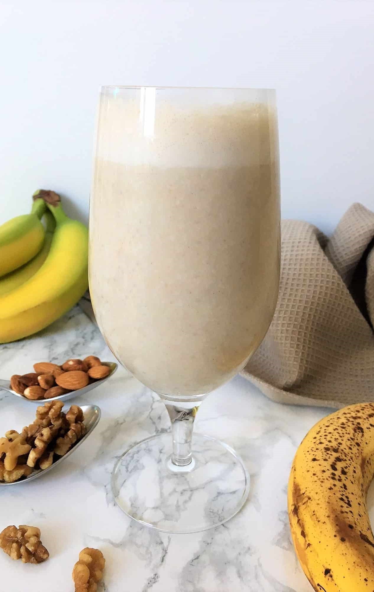 Banana and Walnut Smoothie.jpg