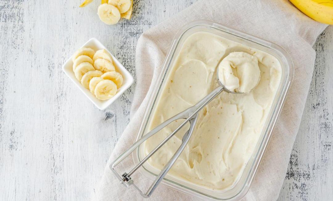 Banana Frozen Yogurt (1).jpg