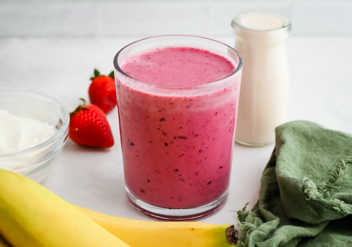 Berry Banana Smoothie Recipe.jpg