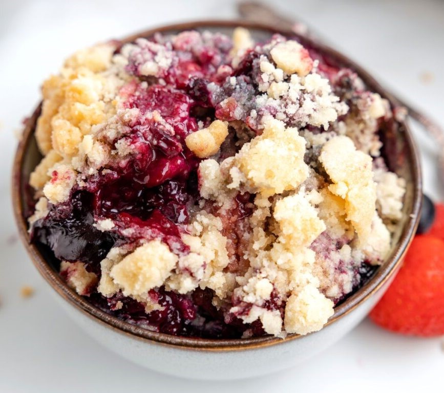 Berry Cookie Cobbler.jpg