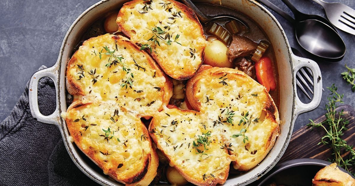 Cheesy Toast-topped Beef Stew.jpg