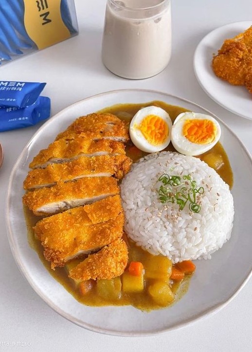 CHICKEN KATSU WITH JAPANESE CURRY.jpg