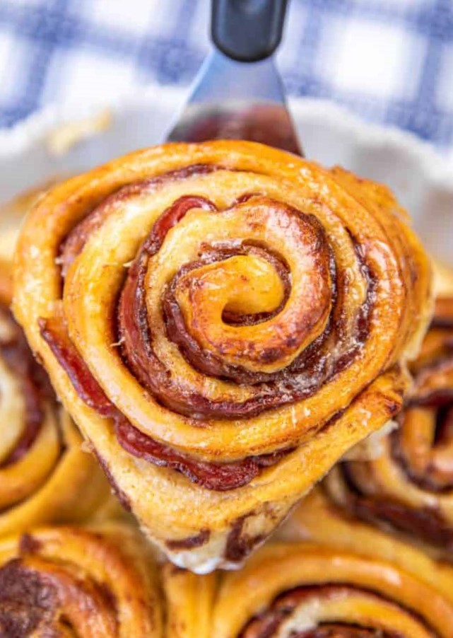 Chili-Bacon Cinnamon Rolls Recipe.jpg