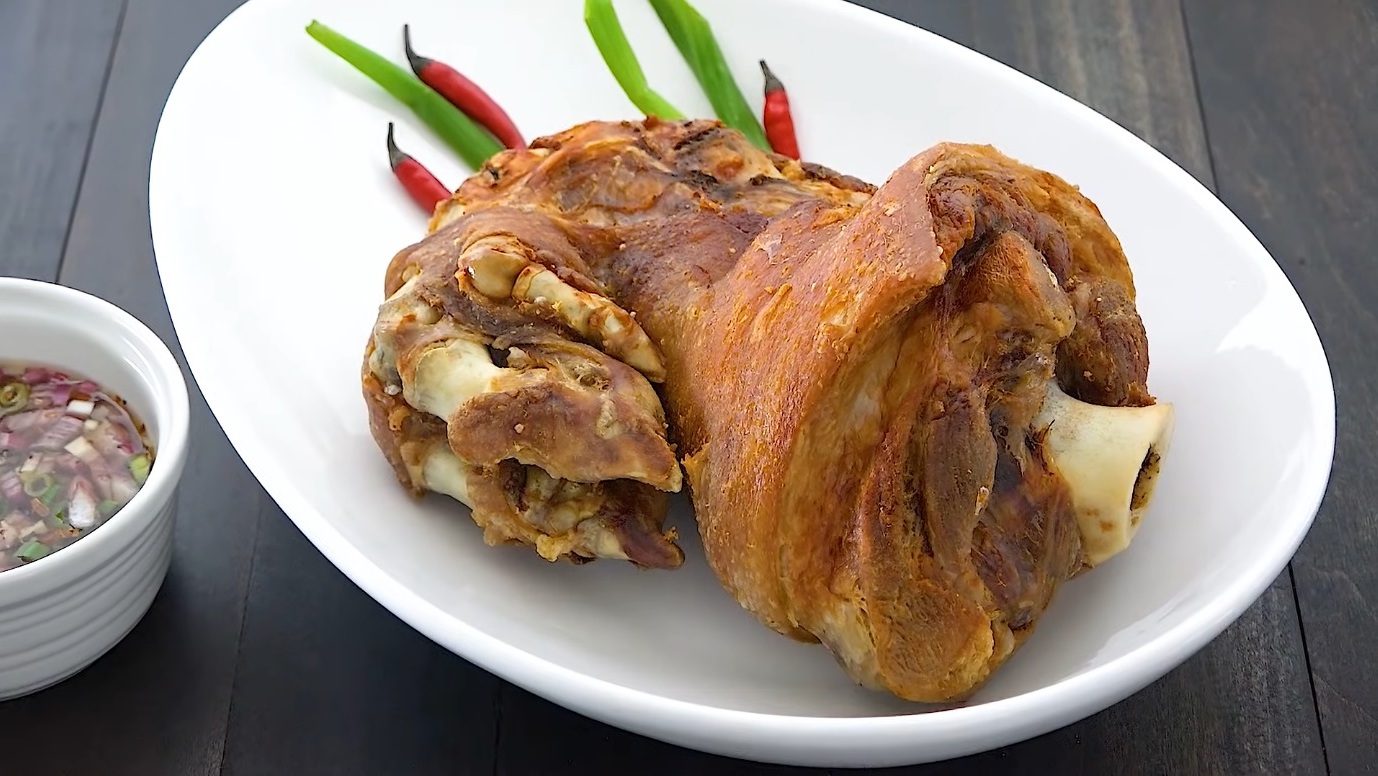 Crispy Pata.jpg