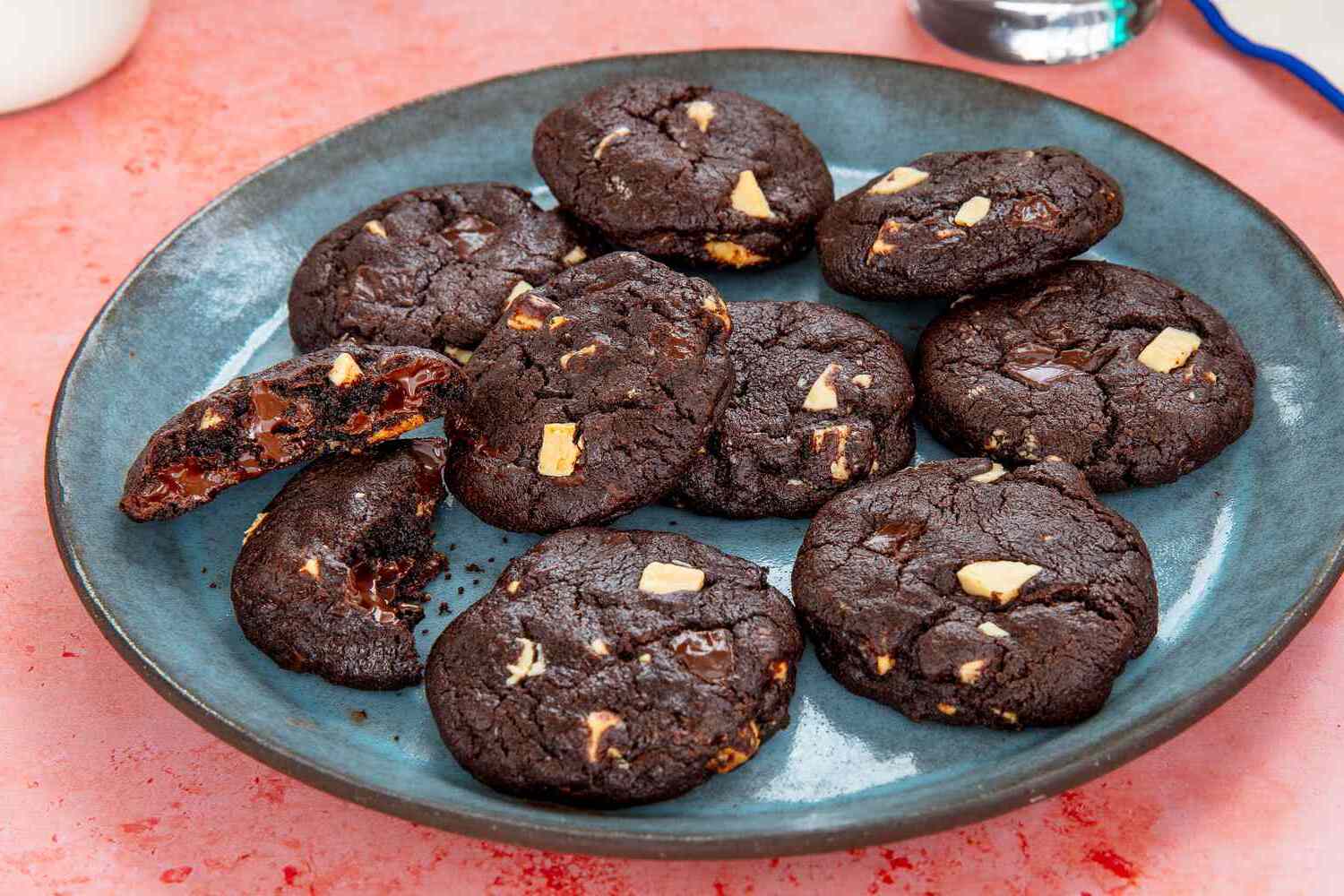 Dark Chocolate Pecan Cookies Rec.jpg