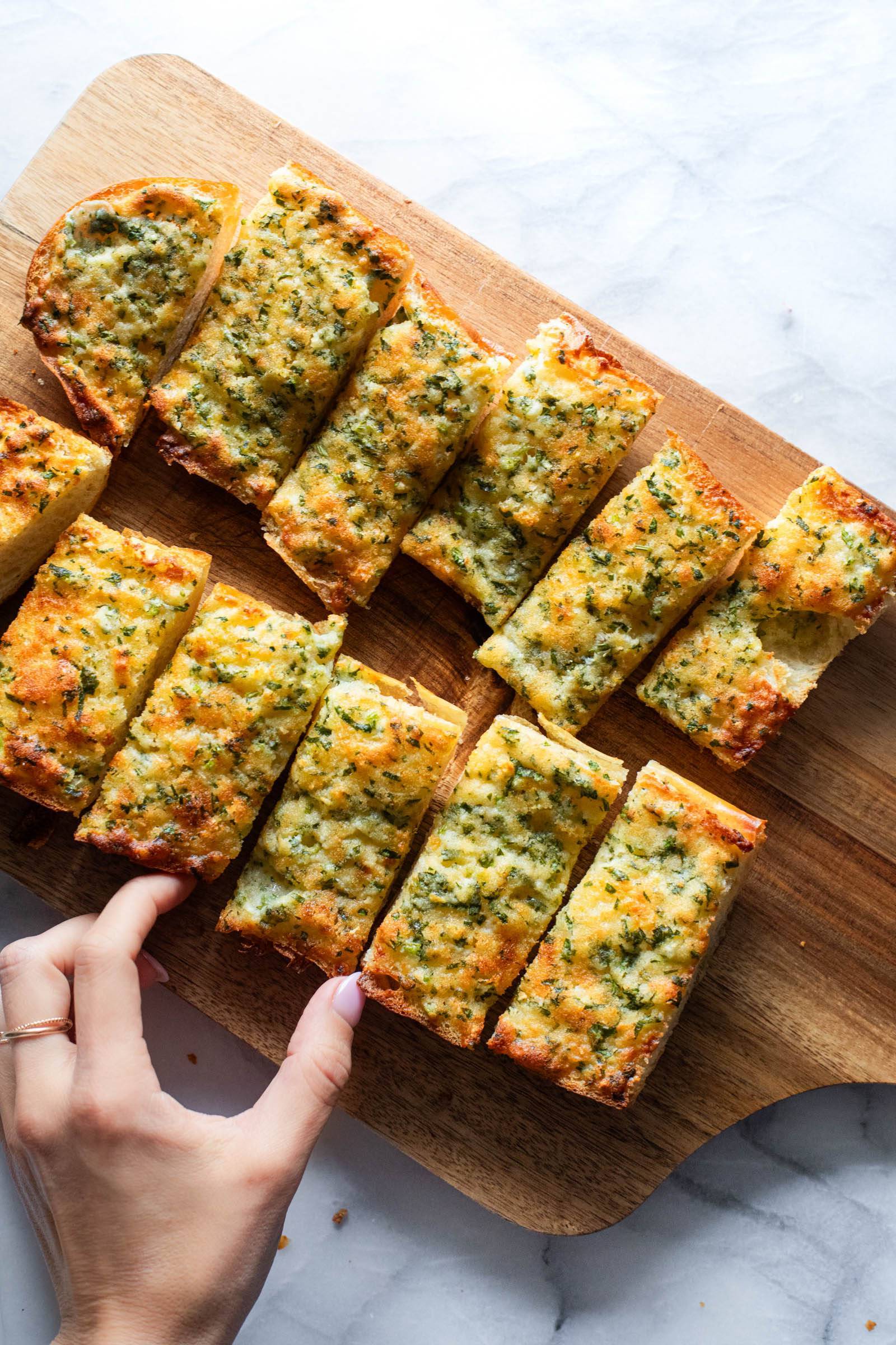 Garlic Bread.jpg