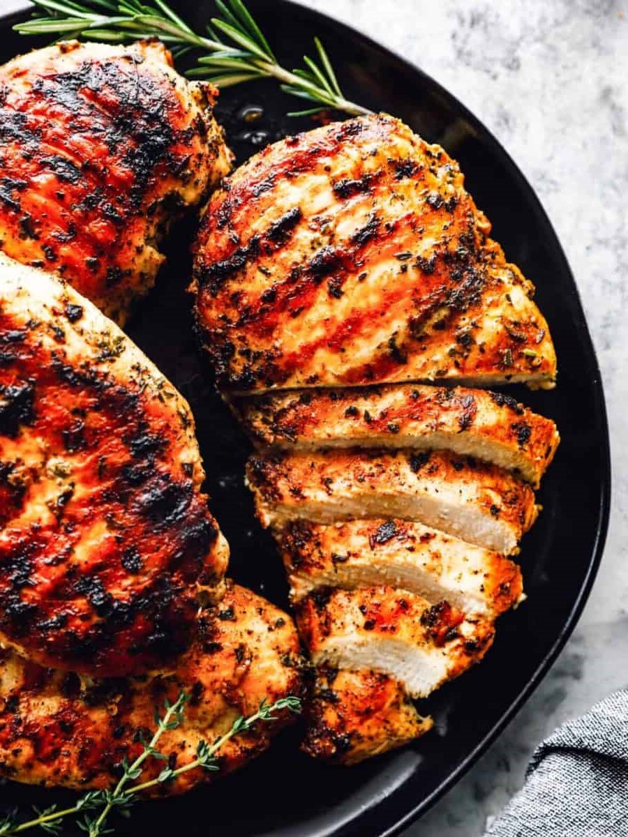 Garlic-Herb-Grilled-Chicken-6-edited-900x1200.jpg