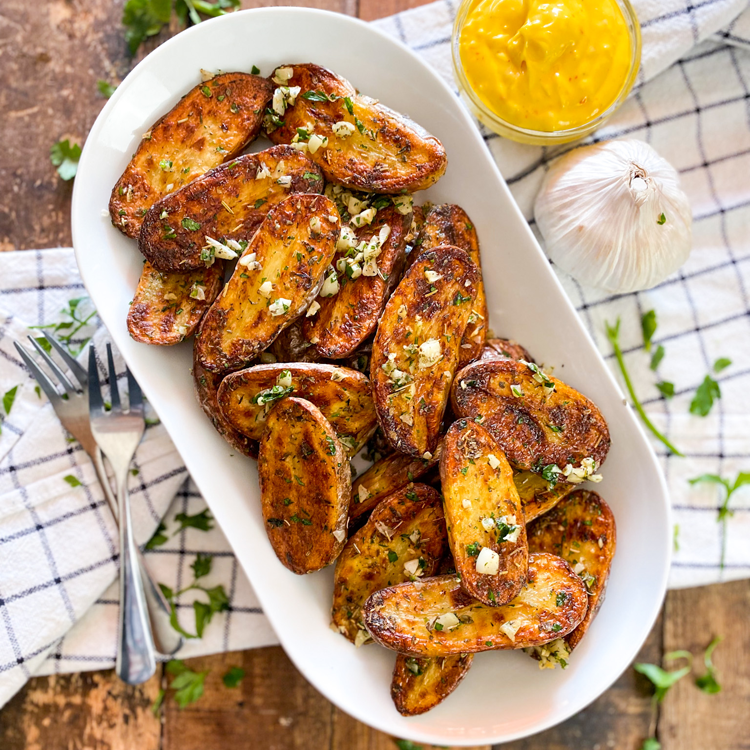 Garlic Herb Roasted Potatoes.png