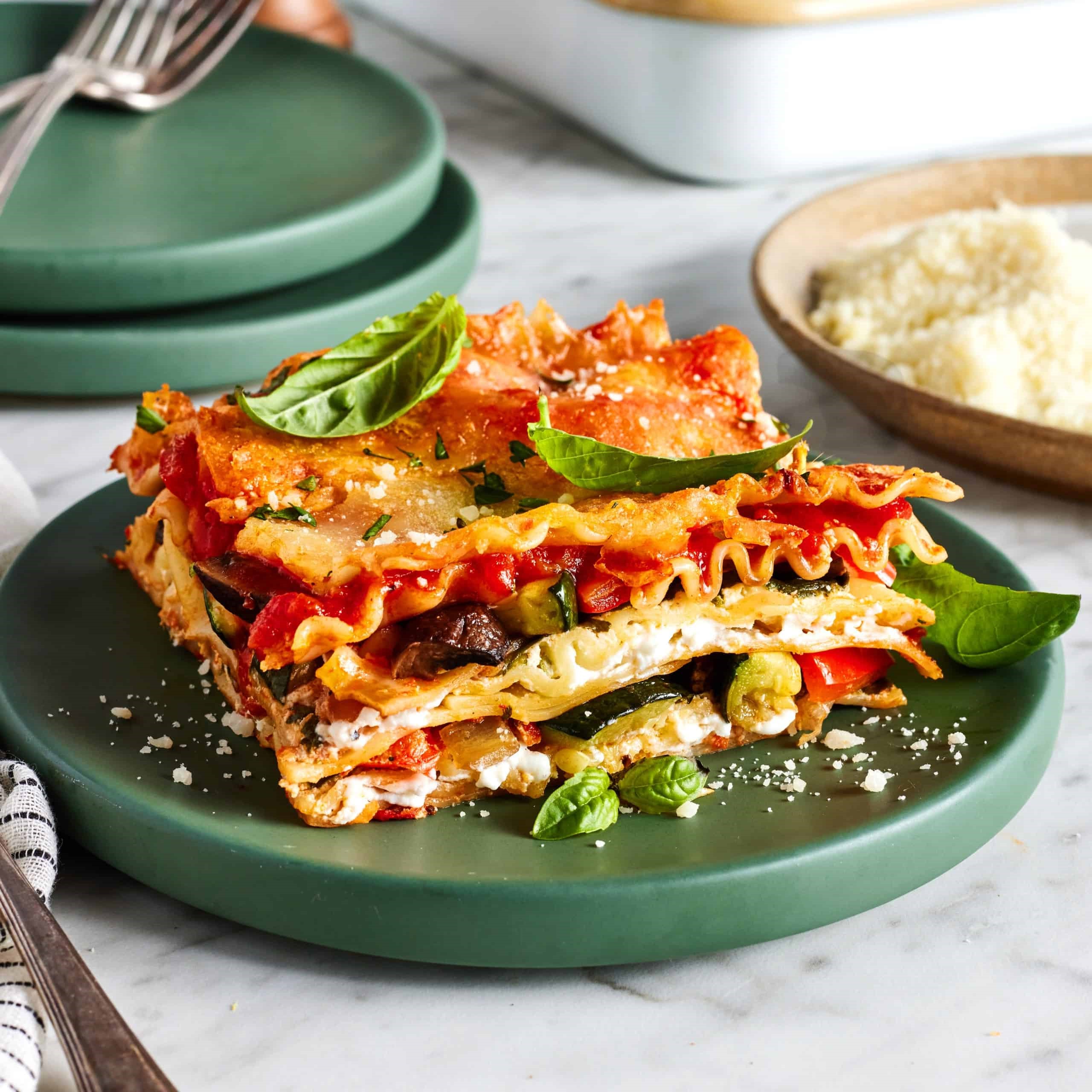 Hearty Vegetarian Lasagna Recipe - A Flavorful Meatless Delight.jpg