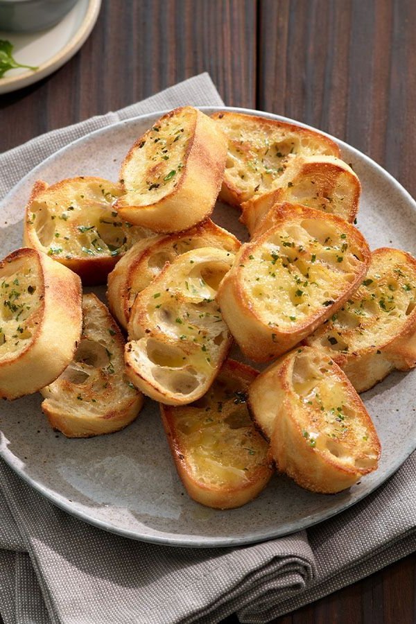 Herbed Garlic Bread.jpg