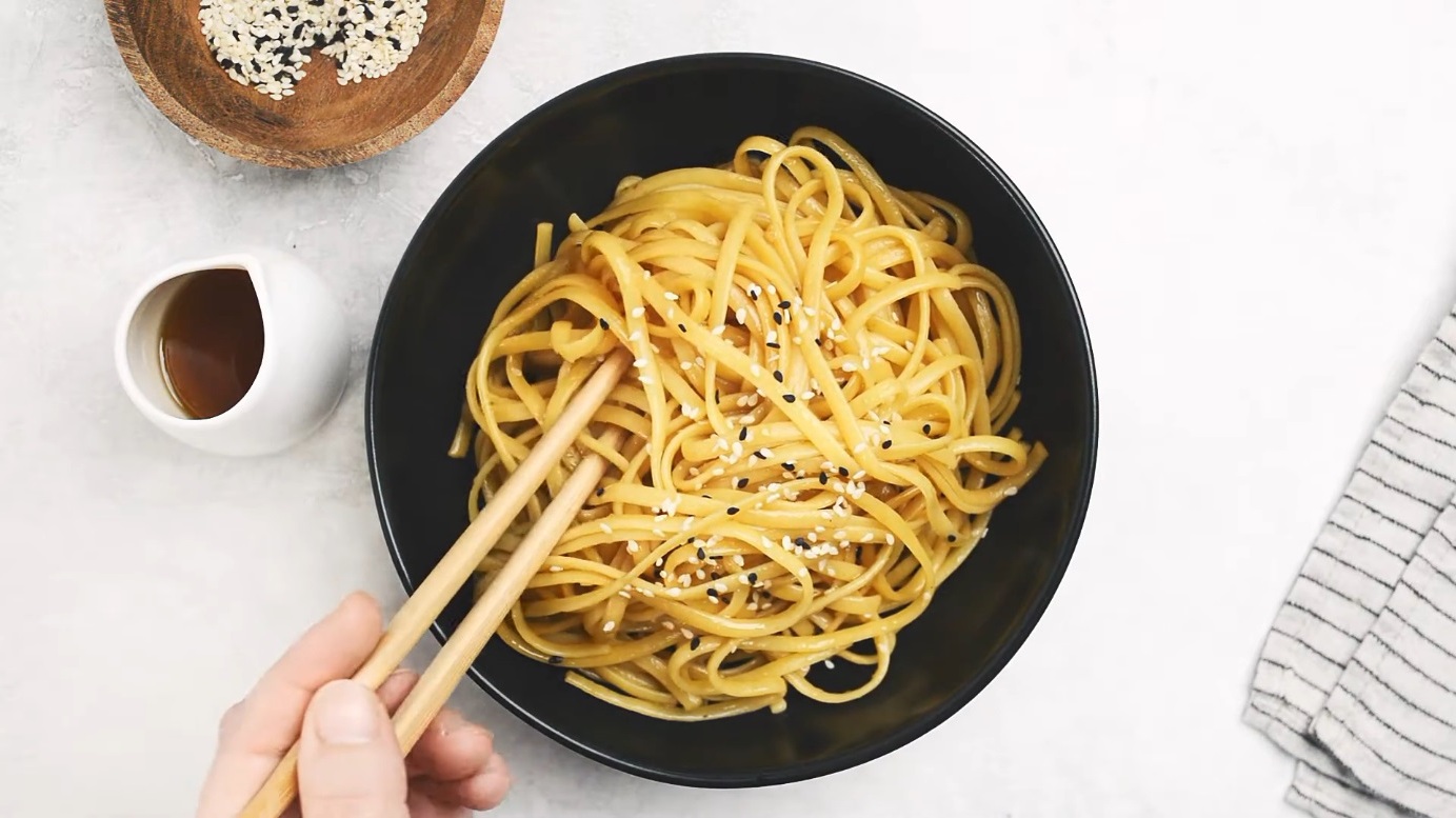 Hibachi Noodles Recipe (1).jpg