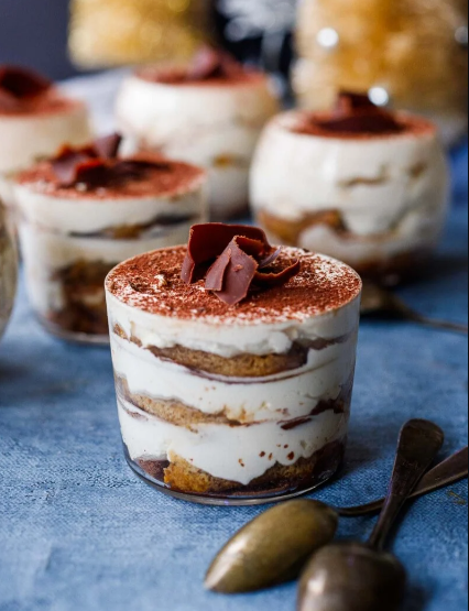 How To Make Boozy Tiramisu Cups.png