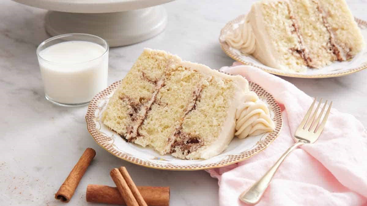 Irresistible Snickerdoodle Cake Recipe - A Cinnamon Lover's Dream.jpg