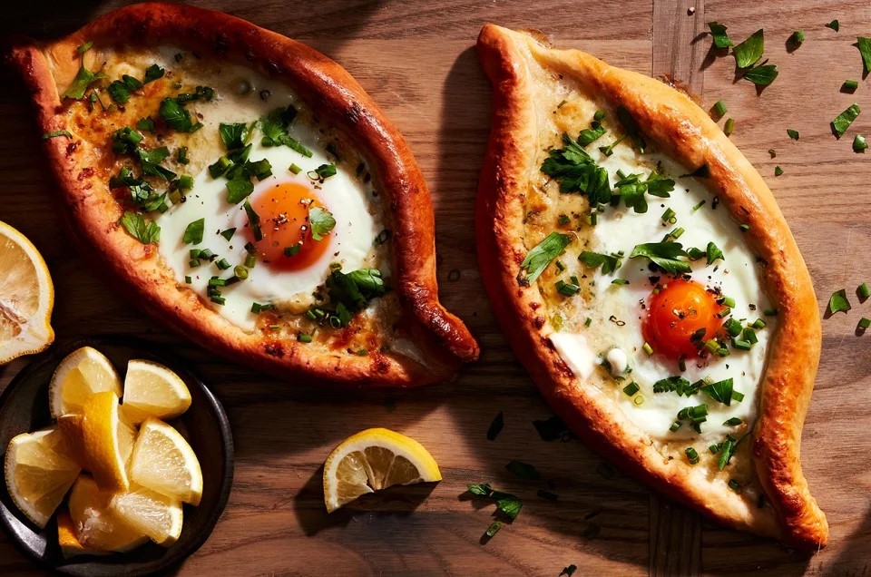 khachapuri.jpg