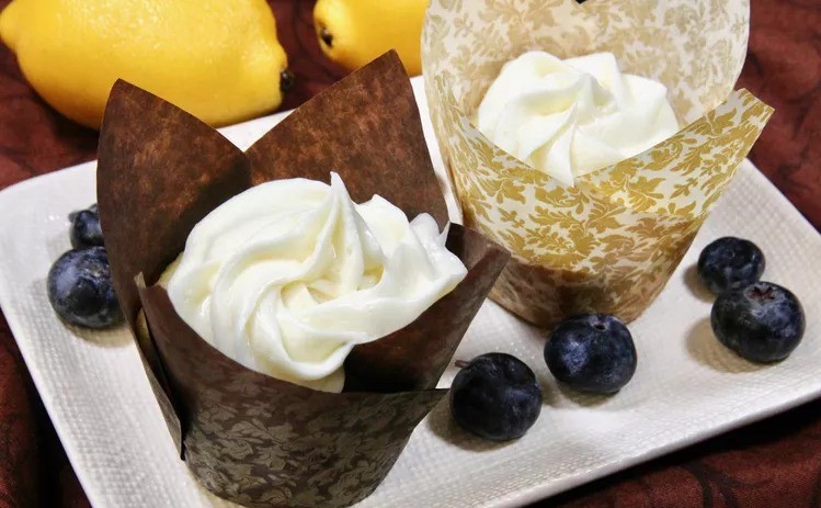 Lemon-Blueberry-Cupcakes.jpg