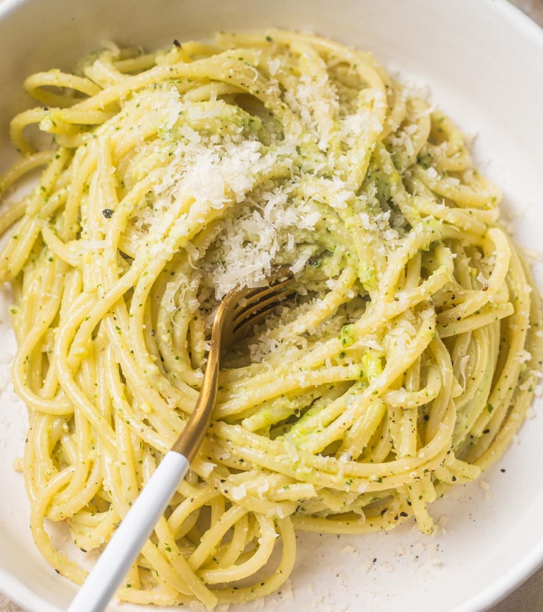 Light Lemon Pesto Pasta Recipe.jpg