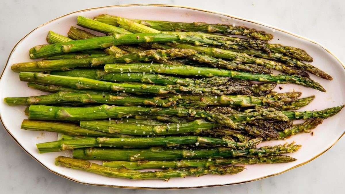 Oven-Roasted Asparagus.jpg