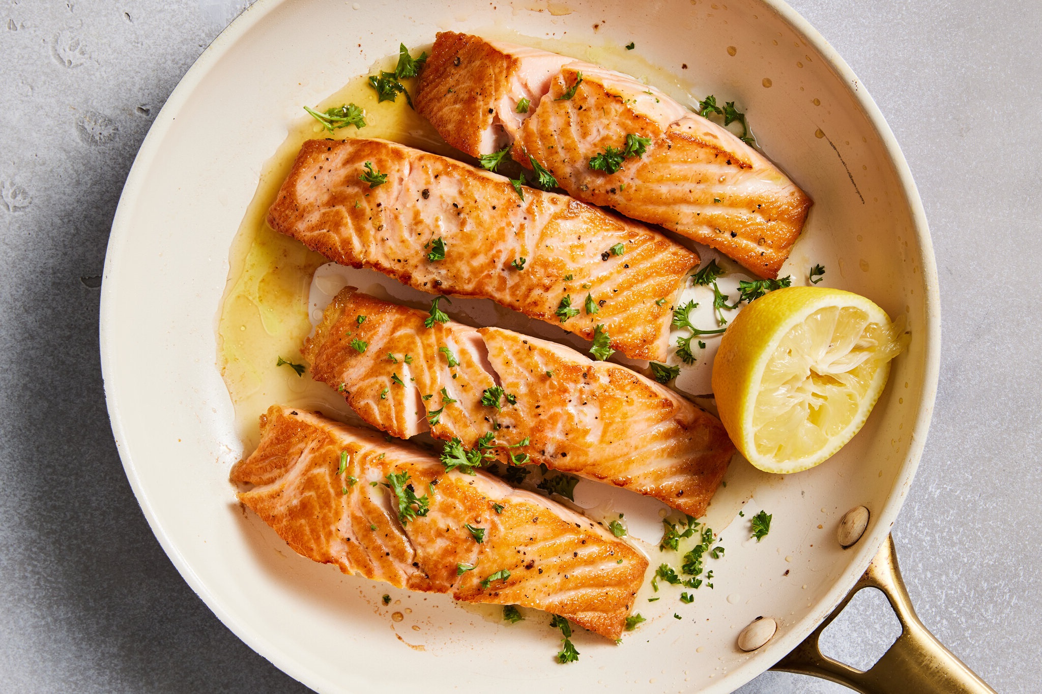 Pan-Seared Salmon Recipe 🐟.jpg