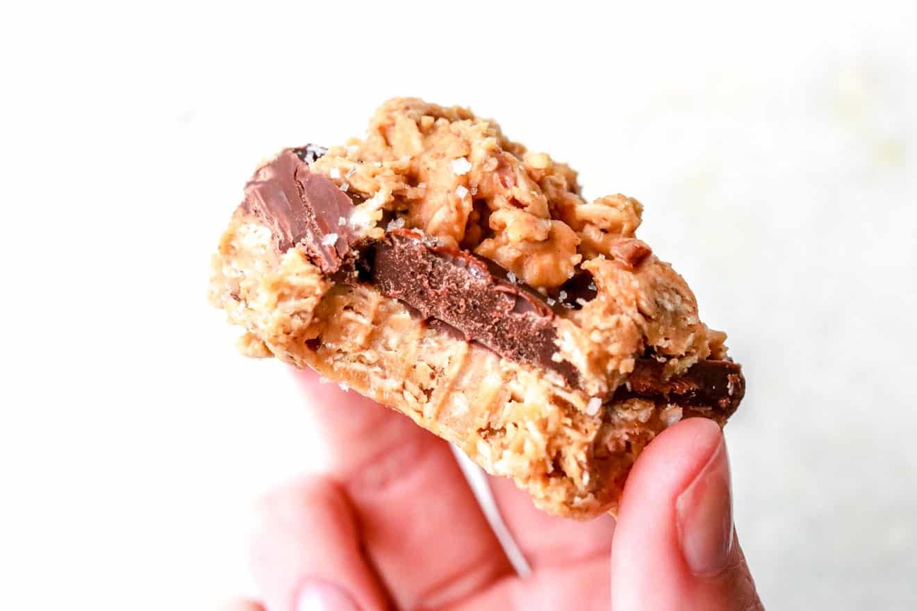 Peanut Butter Oatmeal Bars (1).jpg