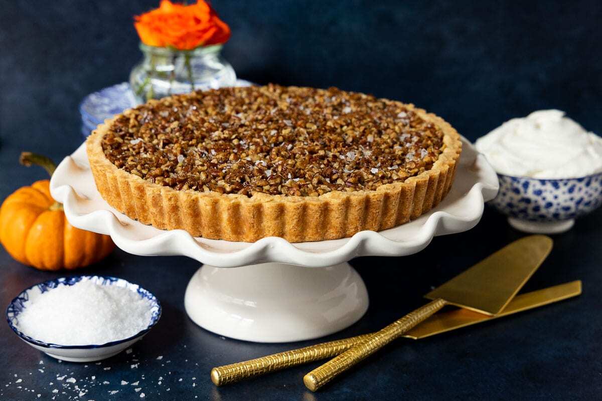 Pecan Praline Pumpkin Pie (1).jpg