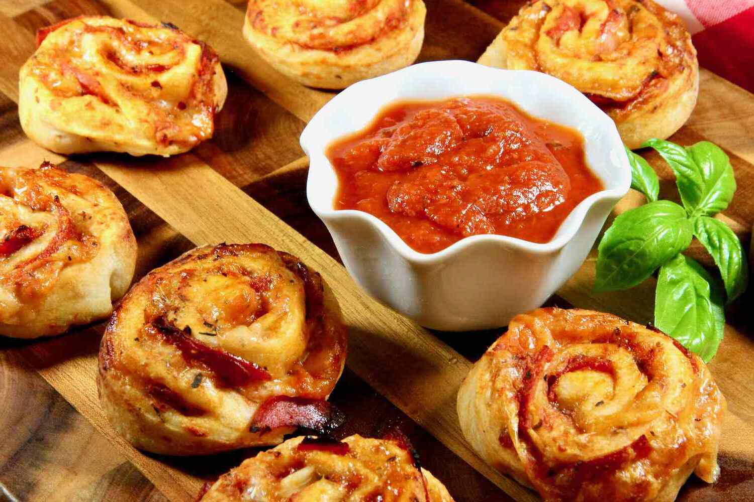 Pepperoni Pizza Rolls Recipe.jpg