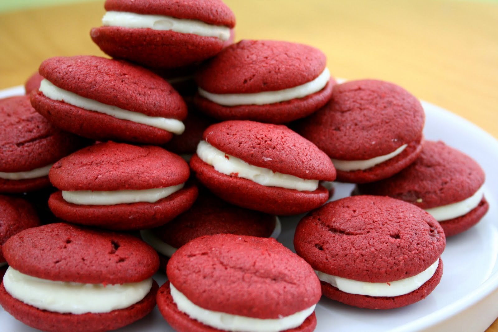 Red Velvet Whoopie Pies Recipe (1).jpg