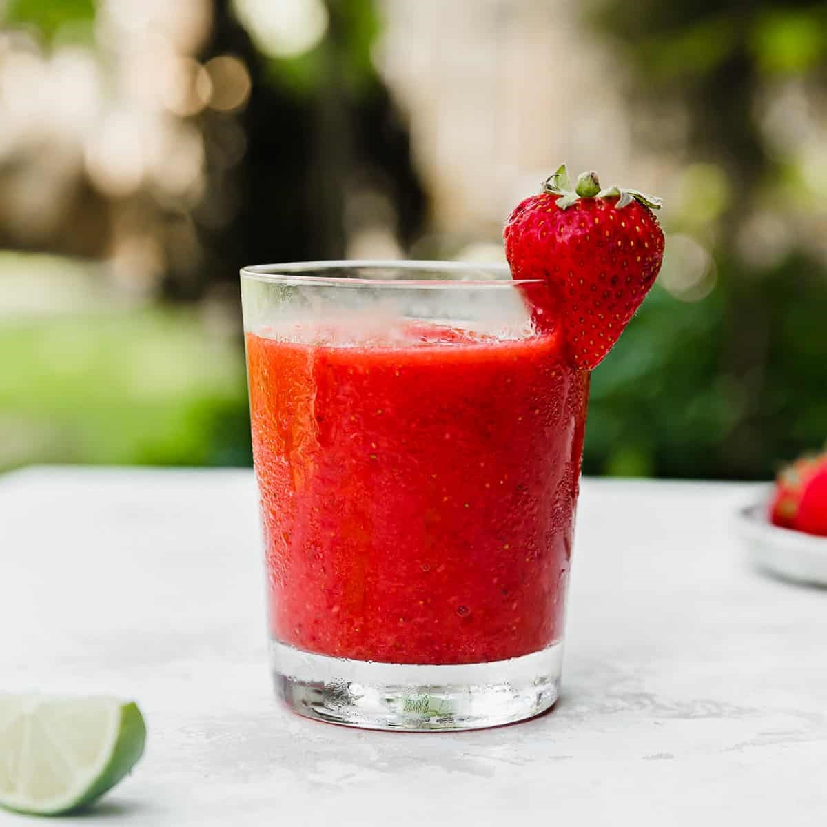 Refreshing Strawberry Daiquiri Recipe.jpg