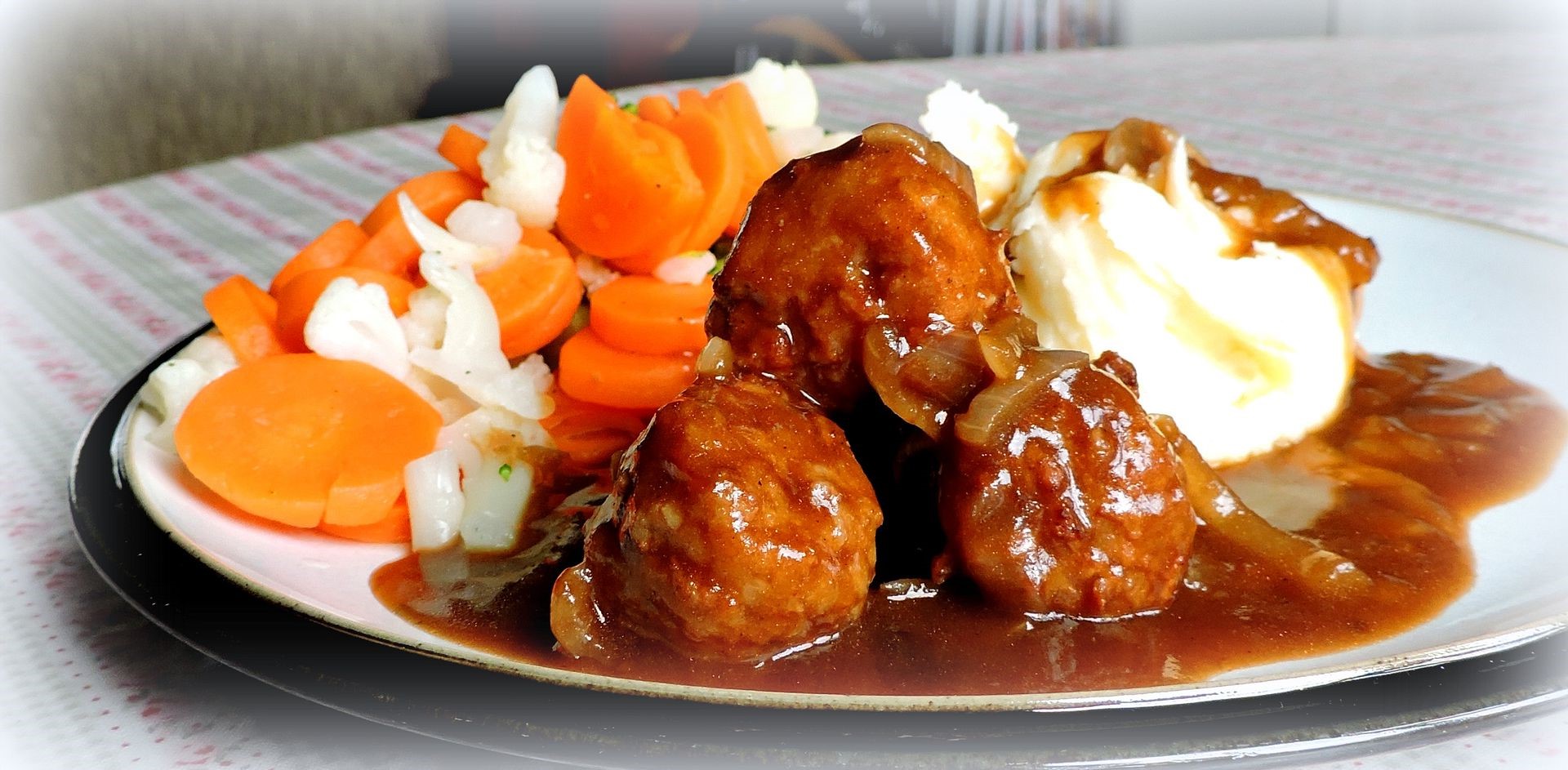 Salisbury Meatballs and Gravy Recipe for Pressure Cooker Success.jpg