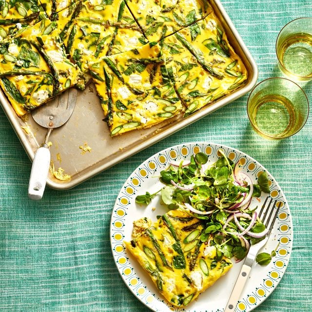 Sheet Pan Asparagus Frittata.jpg