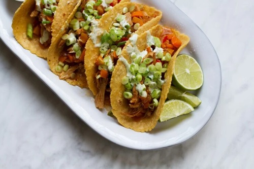 Sisig Tacos.jpg