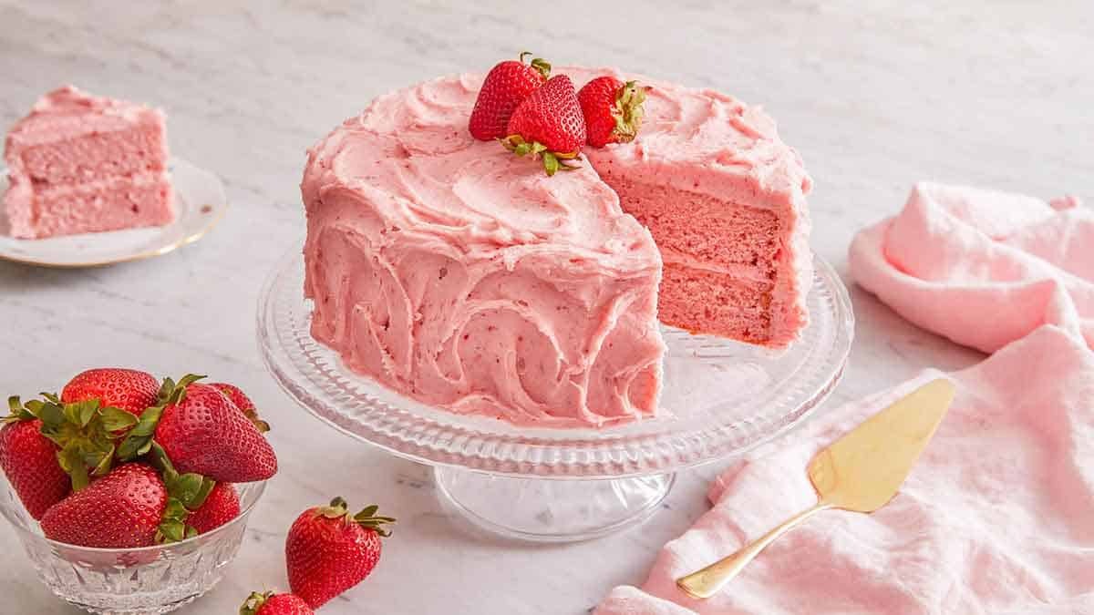 Strawberry Cake.jpg