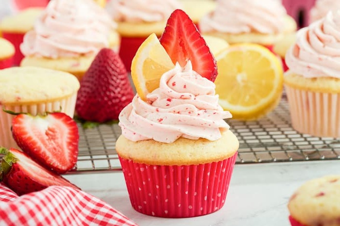 Strawberry-Lemonade Cupcakes (1).jpg