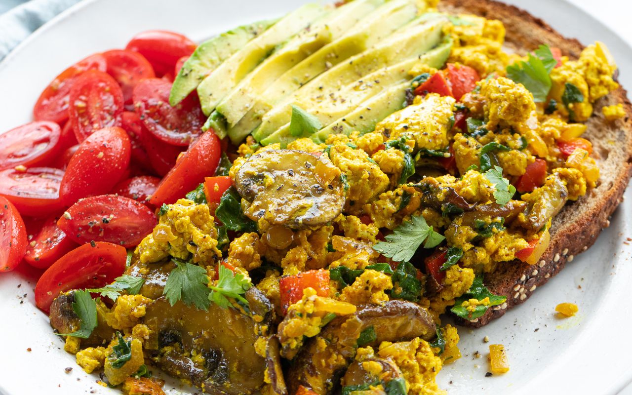 Super Tasty Tofu Scramble Recipe 🌱🍳.jpg