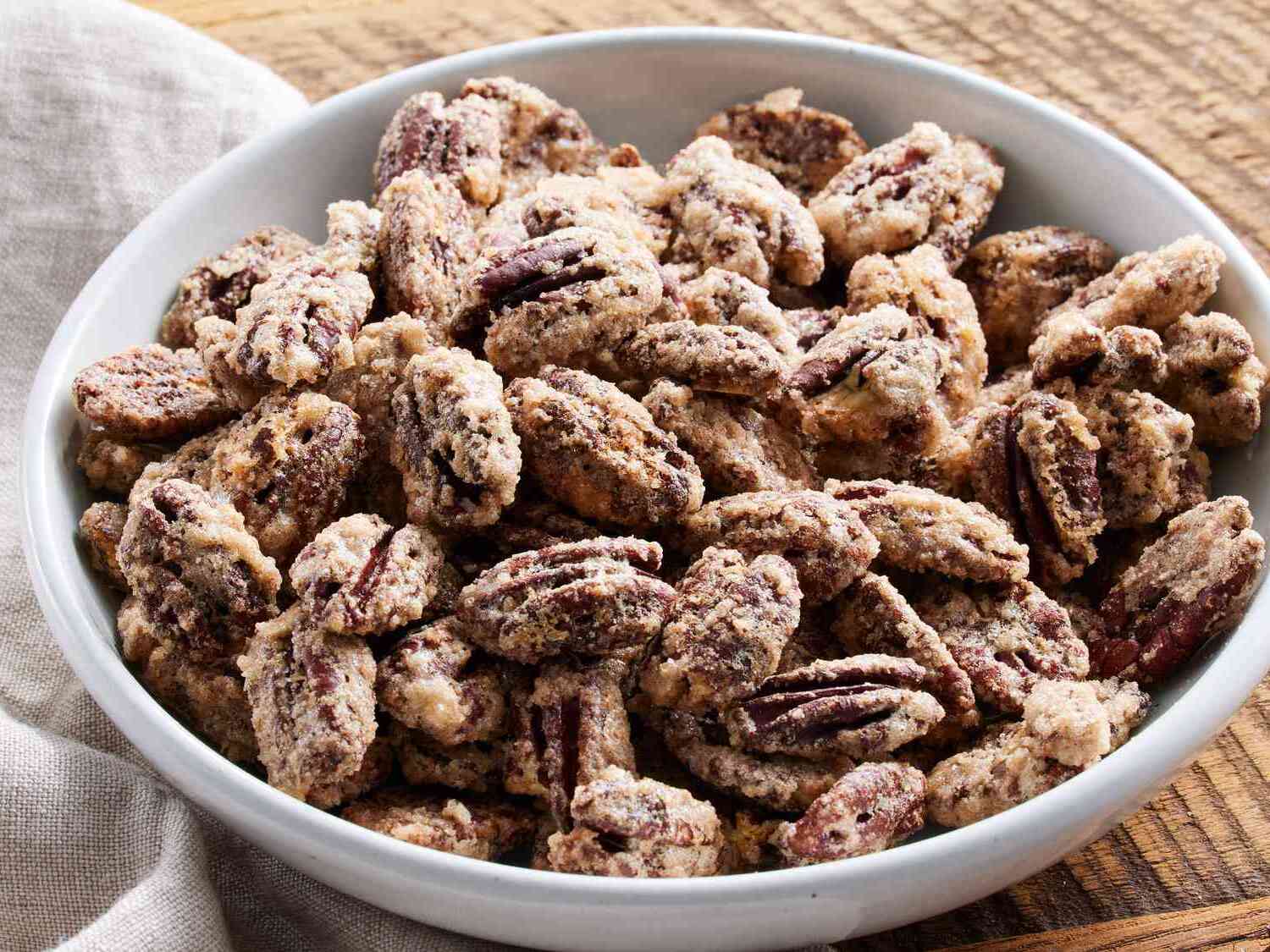 Sweet & Crunchy Sugar-Coated Pecans Recipe 🍬🌰.jpg