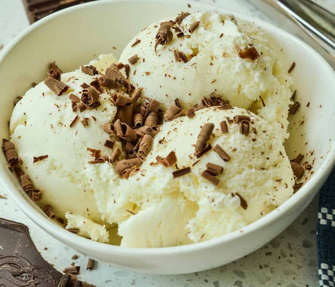 Vanilla Ice Cream (1).jpg