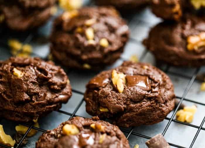 Walnut Chunk Brownie Cookies Recipe.jpg