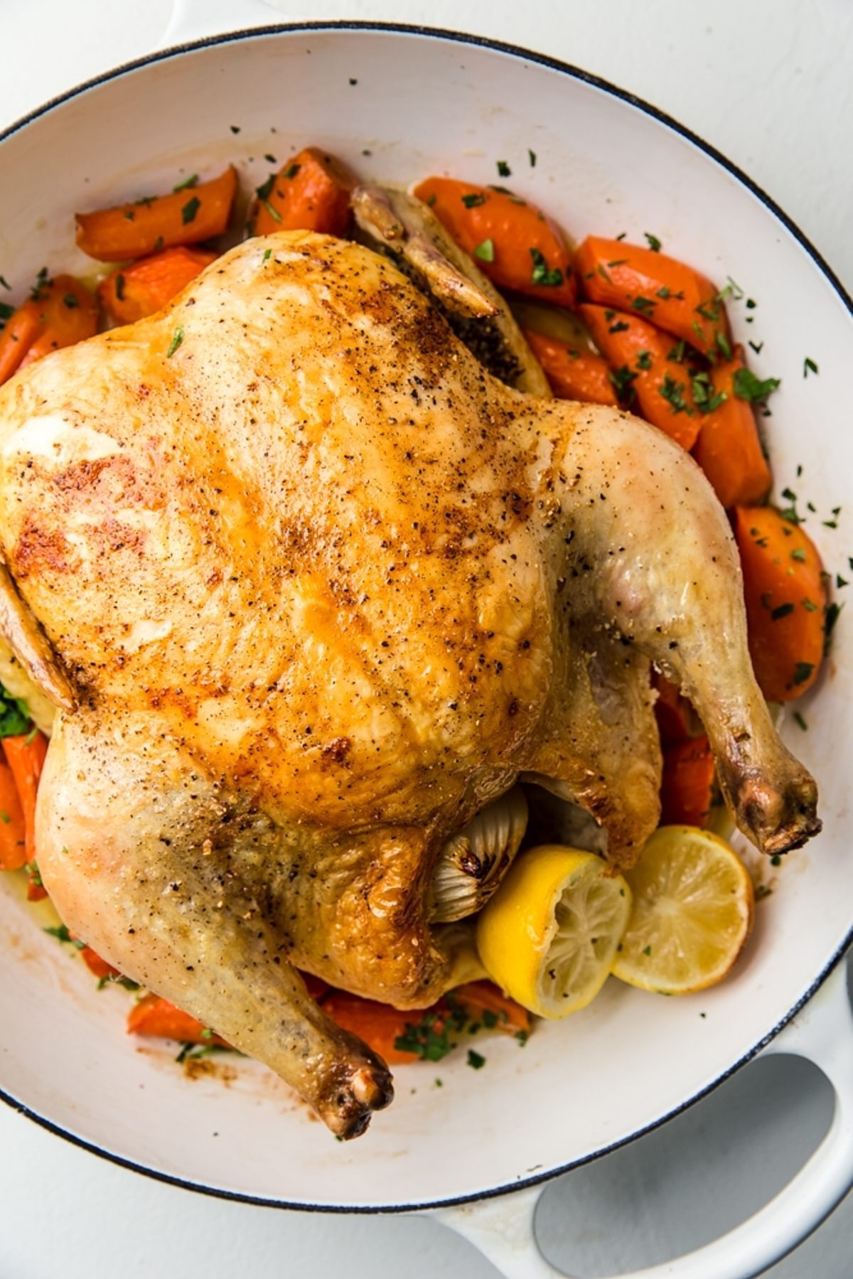 Whole-Roast-Chicken-with-Carrots.jpg