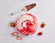 Strawberry Gelatin with Cream (1).jpg