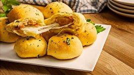 Cheese Bomb Bread Rolls.jpg